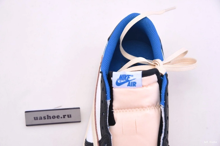 1 Travis Fragment Jordan Air DM7866-140 Low Scott 0121